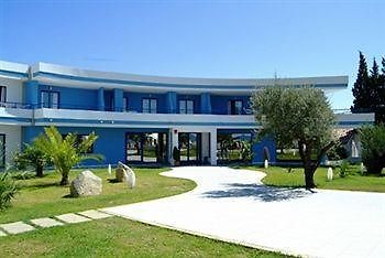 Hotel Club Cala Longa Montauro Zewnętrze zdjęcie