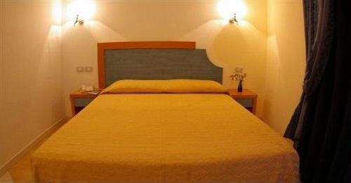 Hotel Club Cala Longa Montauro Zewnętrze zdjęcie