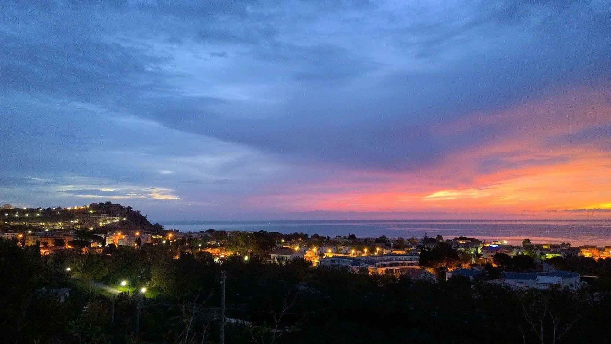 Hotel Club Cala Longa Montauro Zewnętrze zdjęcie